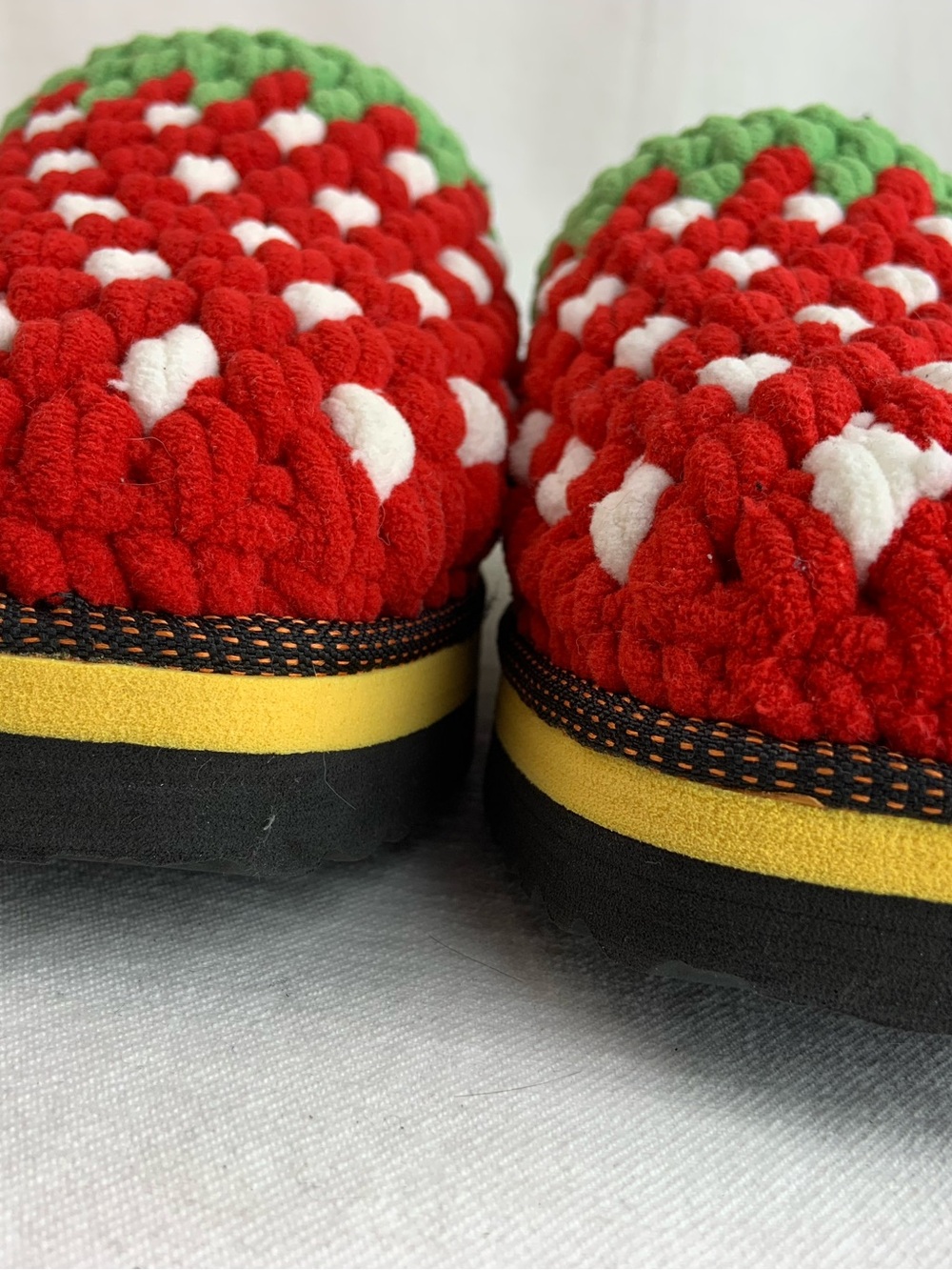 Strawberry Slipper Clogs - Picture 10 of 10